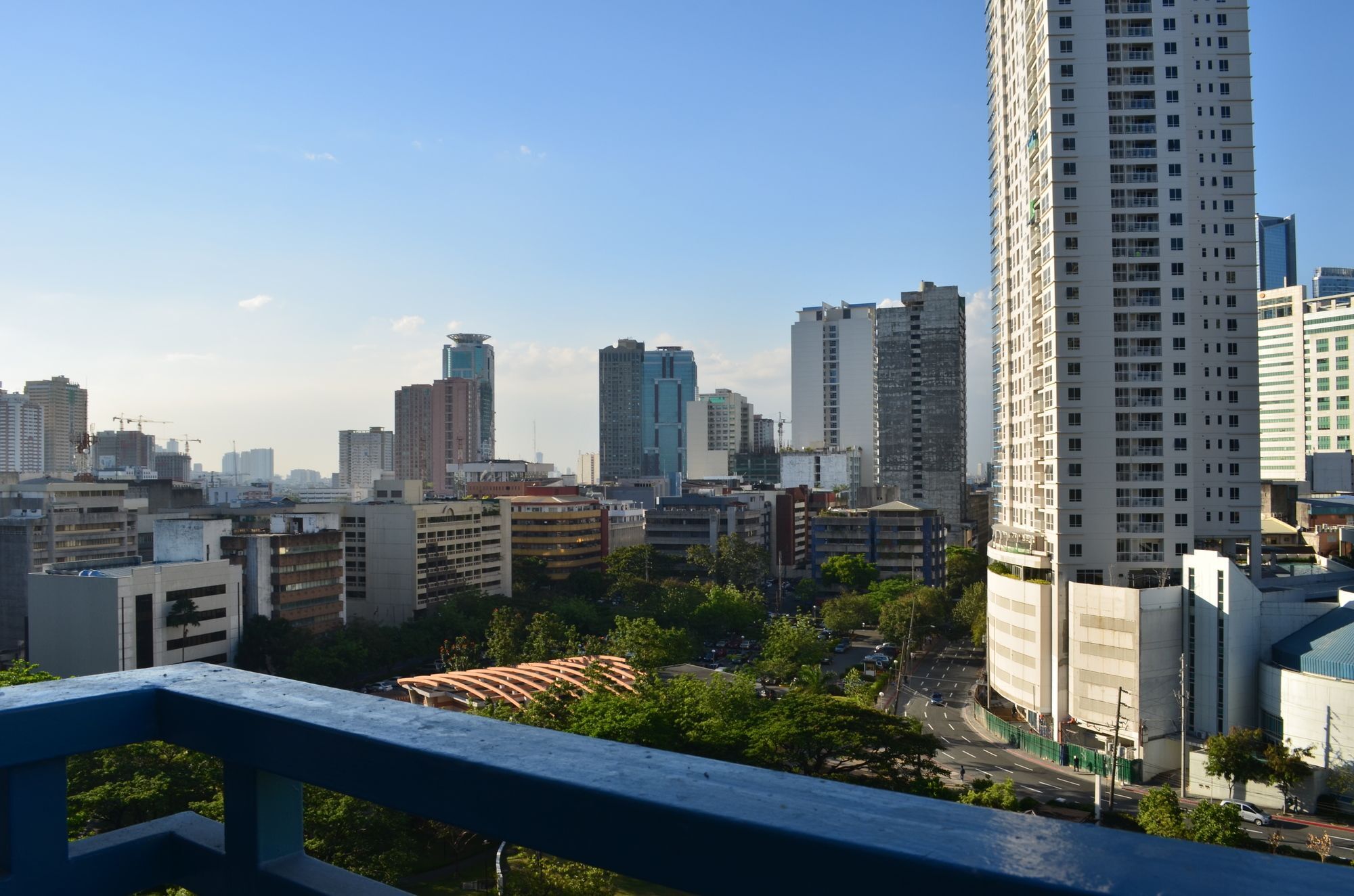 Apartmán Eton Parkview Makati City Exteriér fotografie